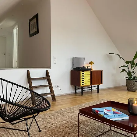 Schoene Auf Dem Weingut Schaetzel Nierstein