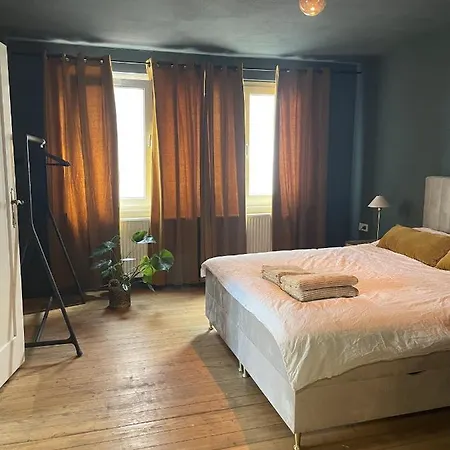 Schoene Auf Dem Weingut Schaetzel Apartment *